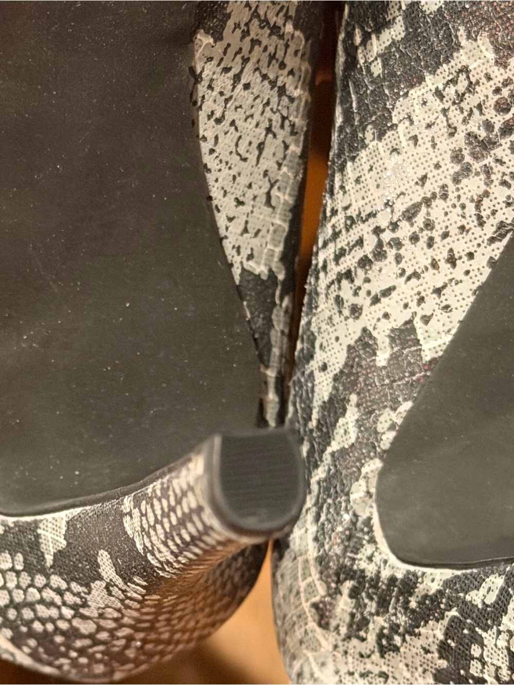 NWT! Jessica Simpson Gray Snake-Print Platform Peep-Toe Heels - Picture 15 of 16